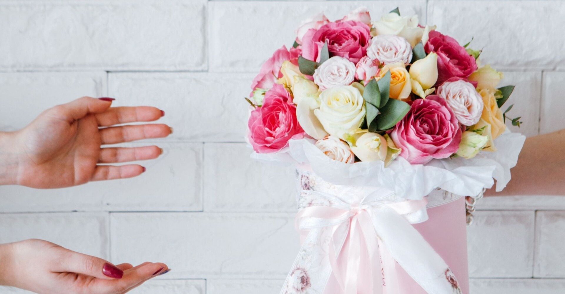 flower decor in garni hotel