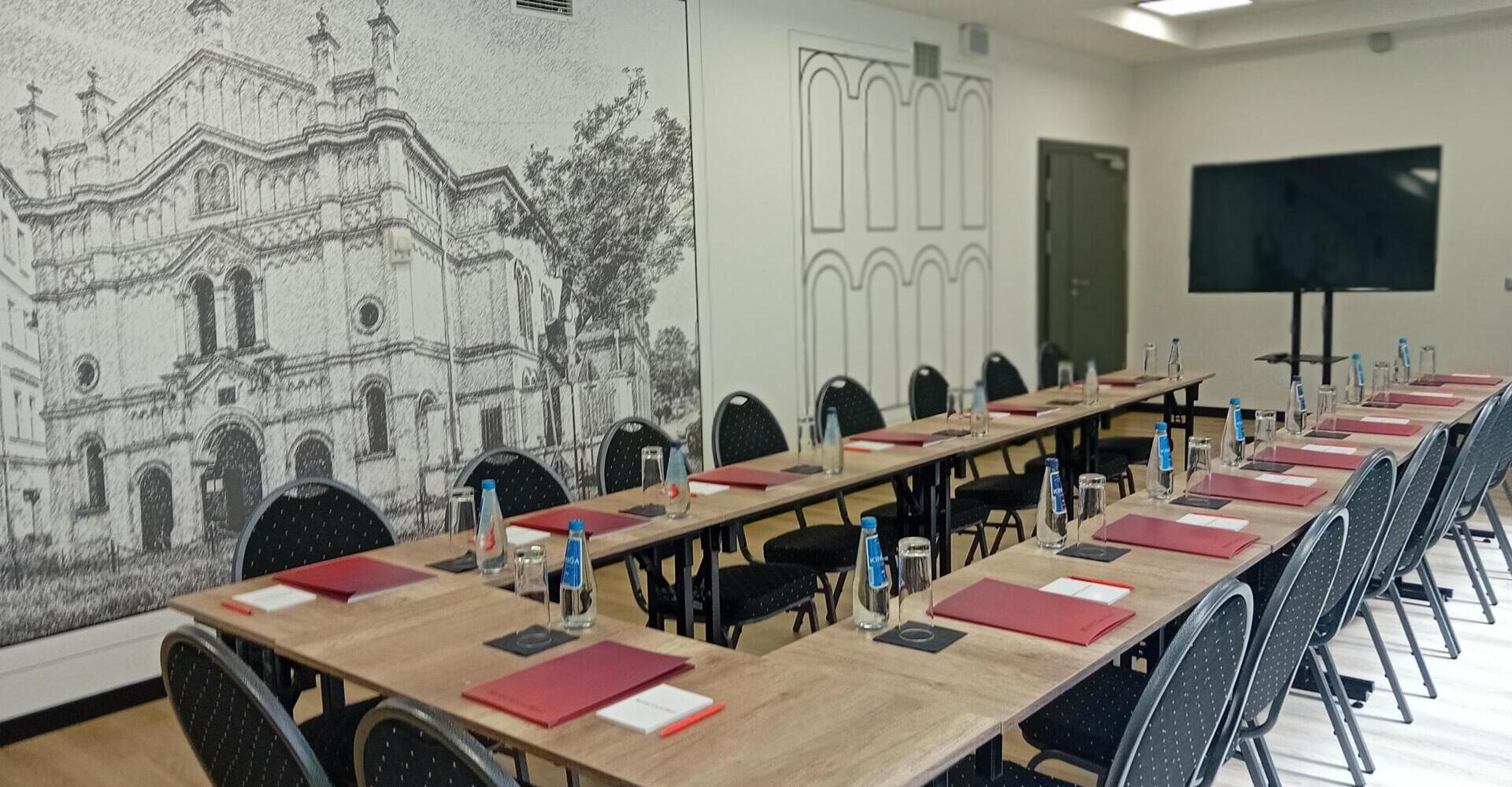 Comfortable conference space in a prime central location