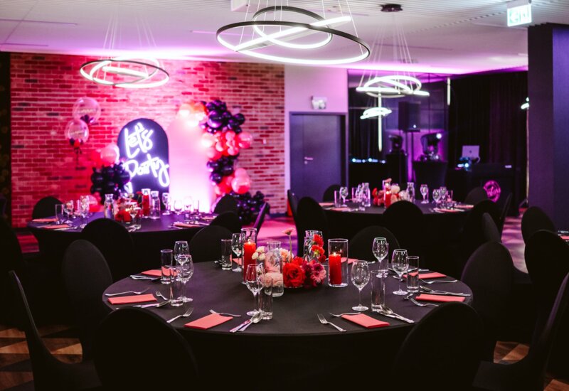 interesting decor for business event