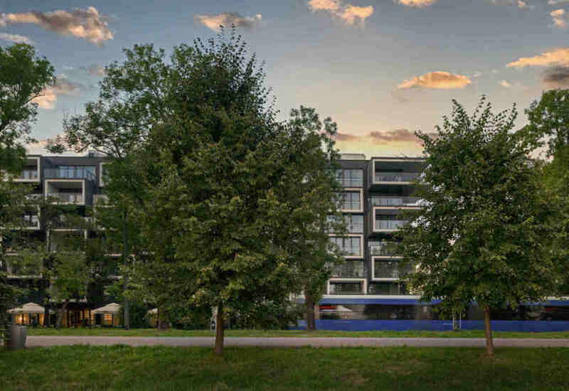 Hotel with parking in Krakow – comfort and security for guests traveling by car.