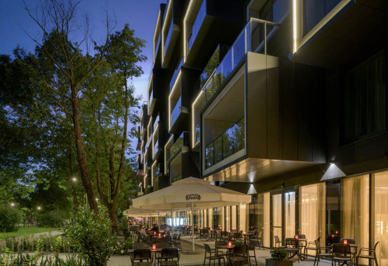 Facade shot of an exceptional 4-star hotel in Kraków – elegant and modern architecture that catches