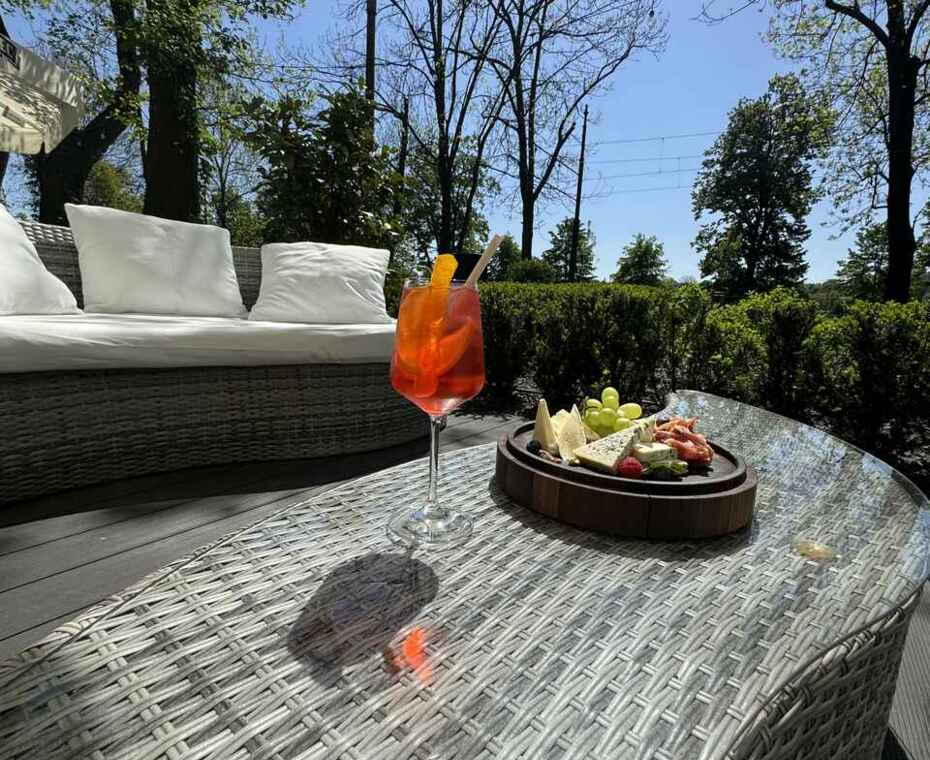 Spanish restaurant with a summer garden