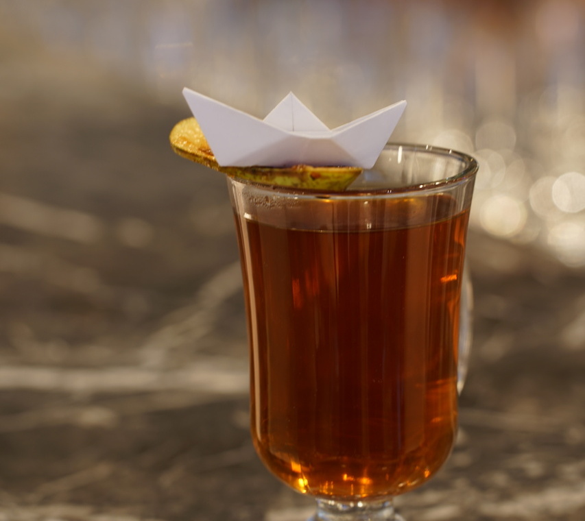 Stylowy drink z perfekcyjnie dobranymi akcentami