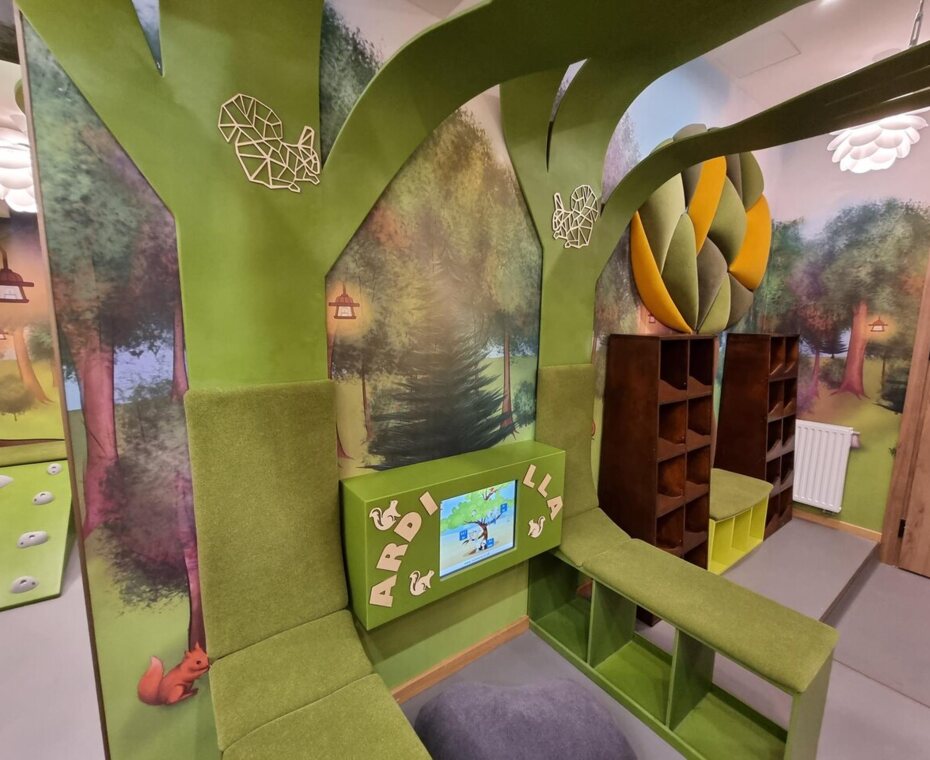 Kolorowa i kreatywna przestrzeń Kids Club, stworzona z myślą o najmłodszych gościach hotelu