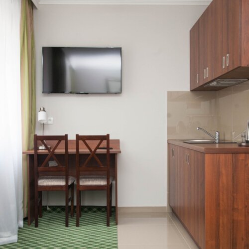 Studio dwuosobowe z klimatyzacją i aneksem kuchennym