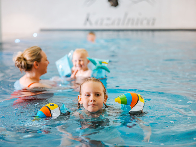 pool swimming hotel for children family accommodation relaxation wellness trip resort mountains