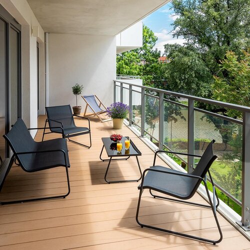 balkon apartamentowca