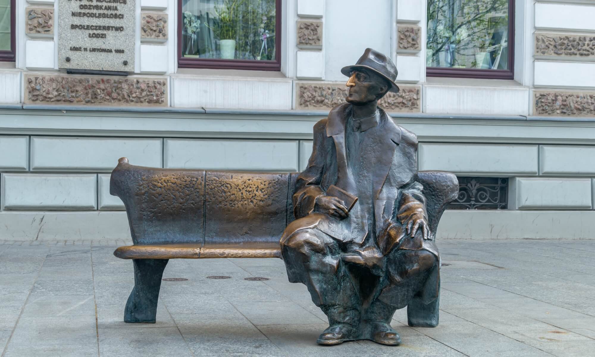 Galeria Wielkich Łodzian – pomniki znanych postaci przy ulicy Piotrkowskiej