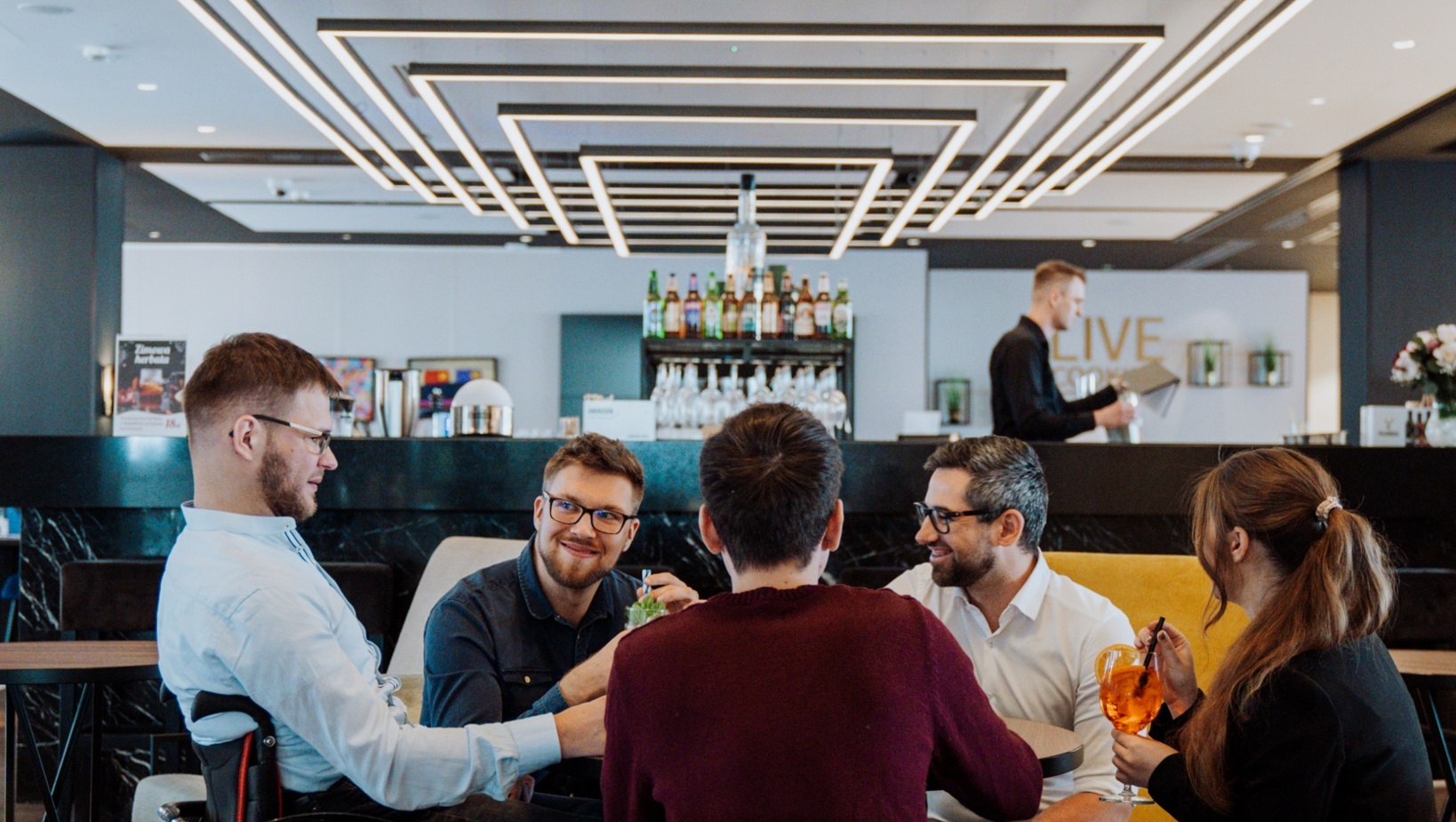 Hotel blisko lotniska Warszawa