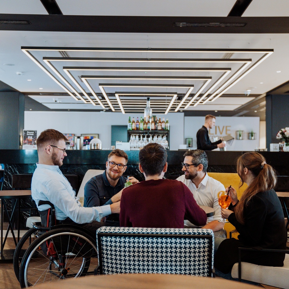 Hotel blisko lotniska Warszawa