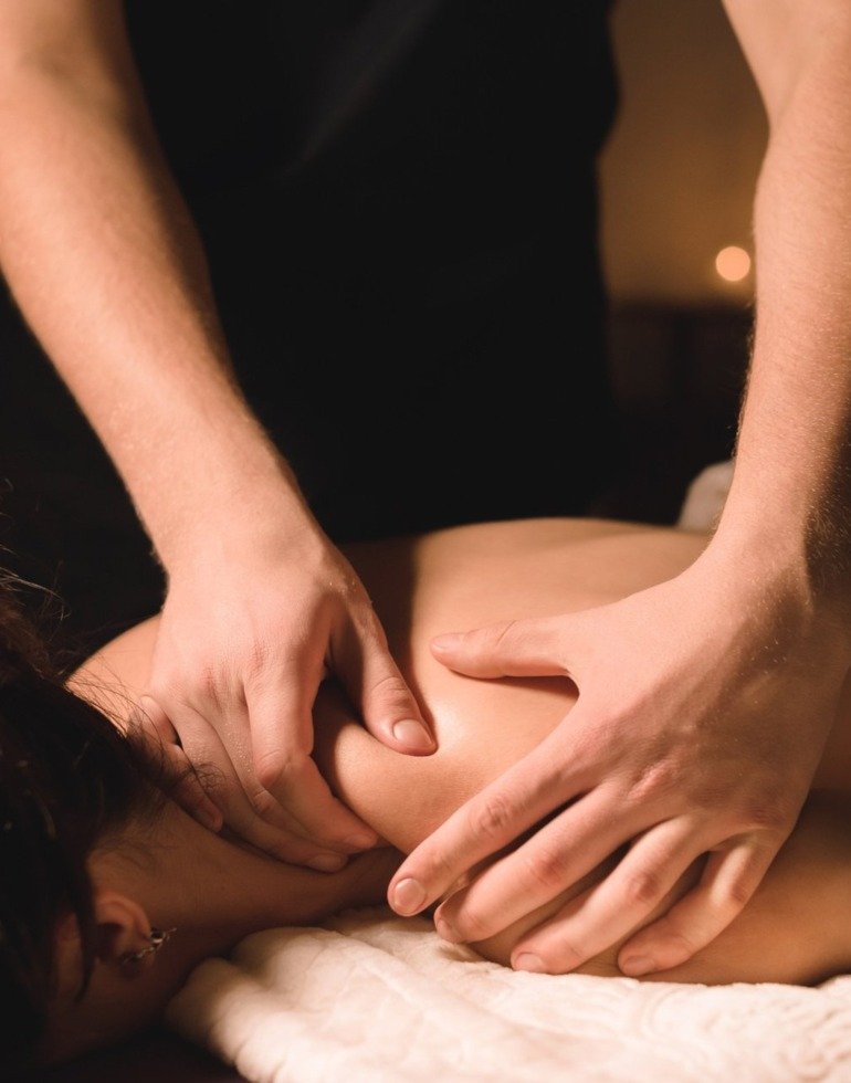 Rückenmassage im Hotel Balmer See auf Usedom