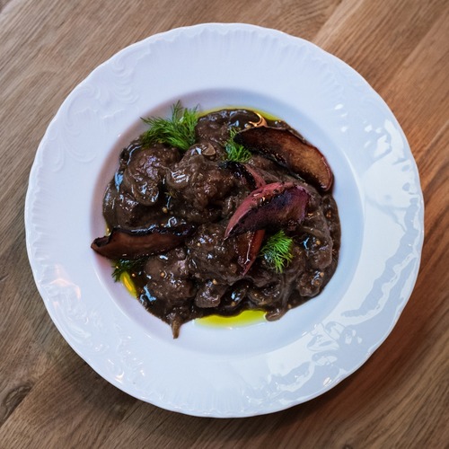 Chicken liver with mushrooms in rich sauce – Polish cuisine at Starodworcowa