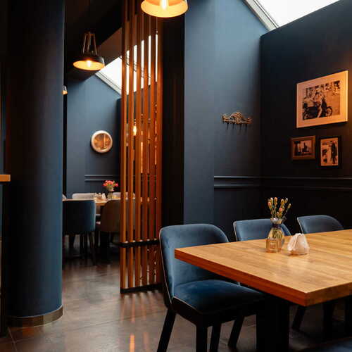 Starodworcowa restaurant Gdynia city center interior with wooden tables