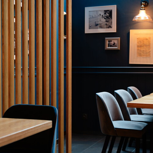 Starodworcowa restaurant Gdynia city center tables in an intimate space