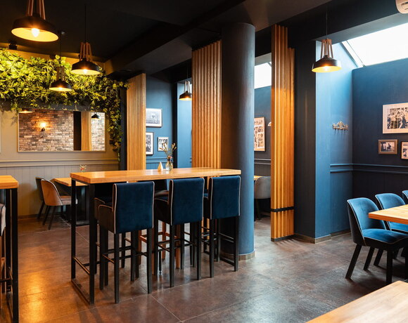 Restauracja Starodworcowa Gdynia sala restauracyjna kuchnia polska Gdynia