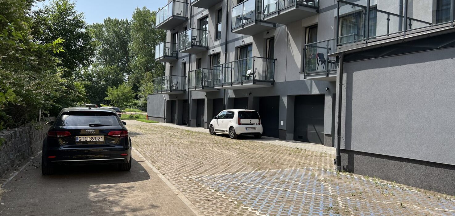 Factory Resort - Parking dla gości