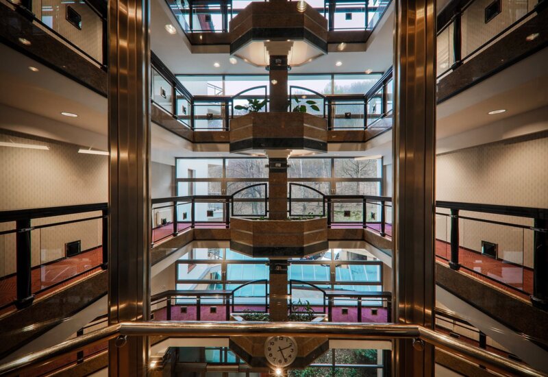 Galerie w holu Hotelu Belweder w Ustroniu