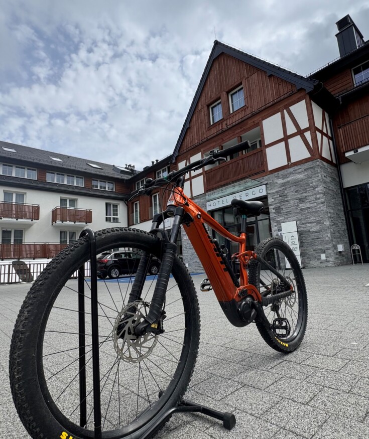 wypożyczalnia rowerów elektrycznych Szklarska Poręba w Hotelu Bergo