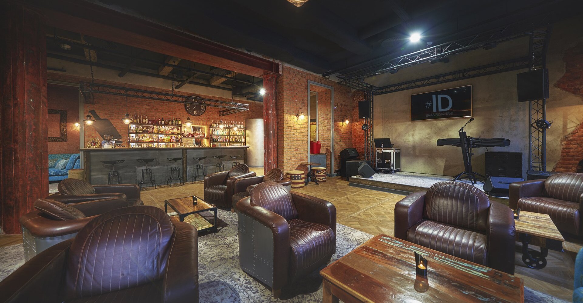 ID Bar Hotel Carlsbad Plaza