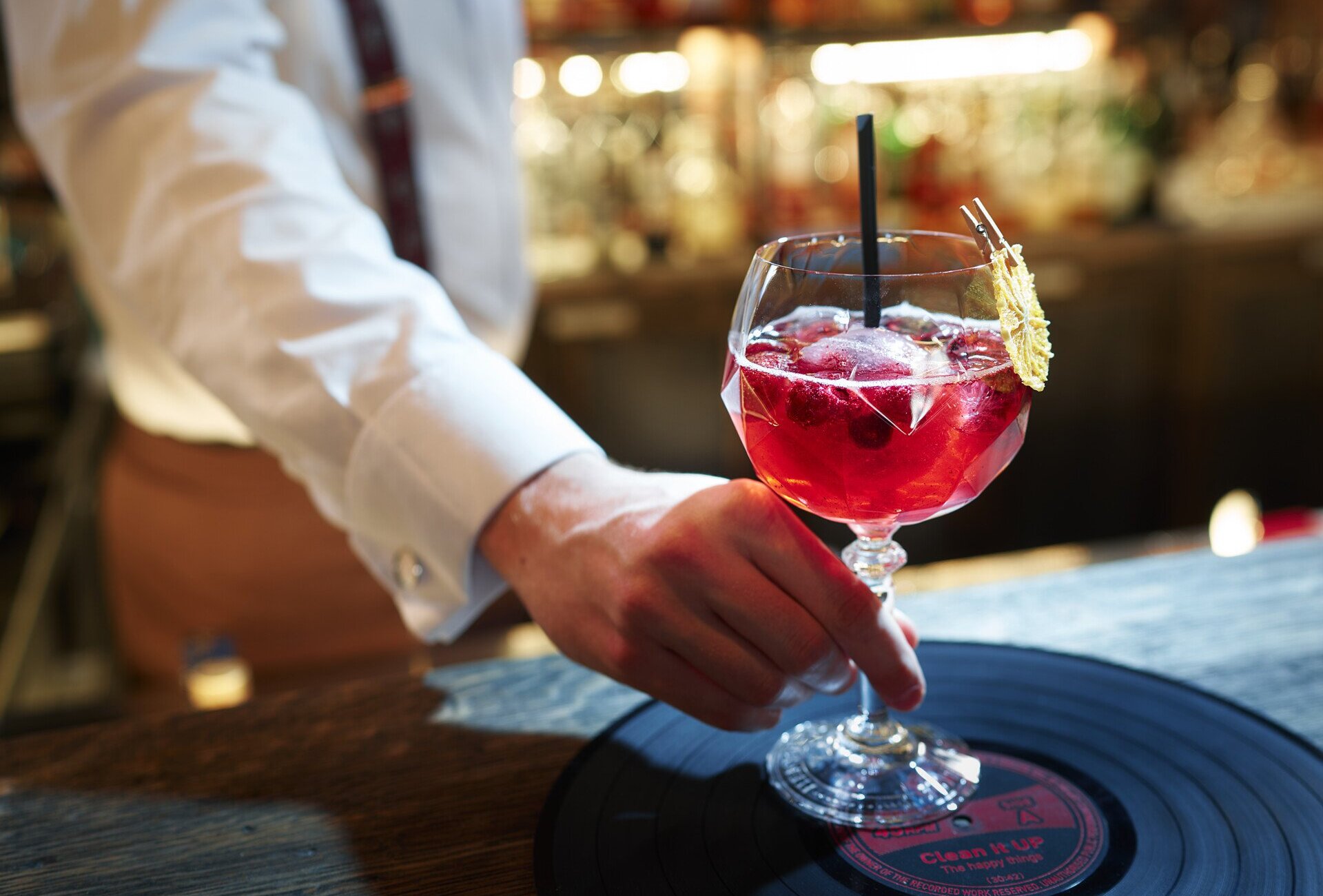Drink v ID baru Hotel Carlsbad Plaza