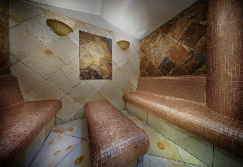 The carlsbad Plaza Wellnes