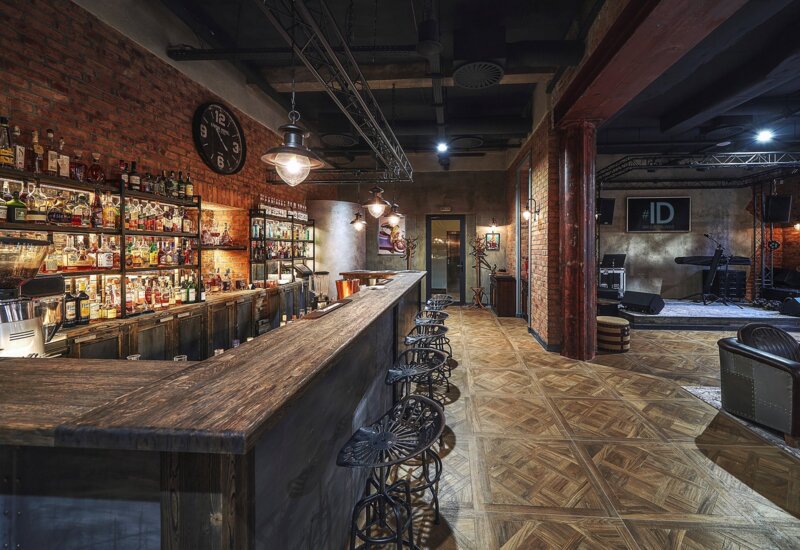 The Carlsbad Plaza ID Bar