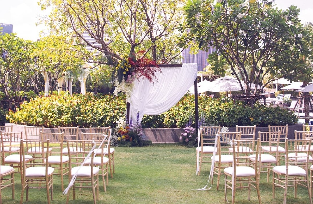 Seventh-floor garden terrace at Chatrium Grand Bangkok, ideal for an outdoor wedding ceremony