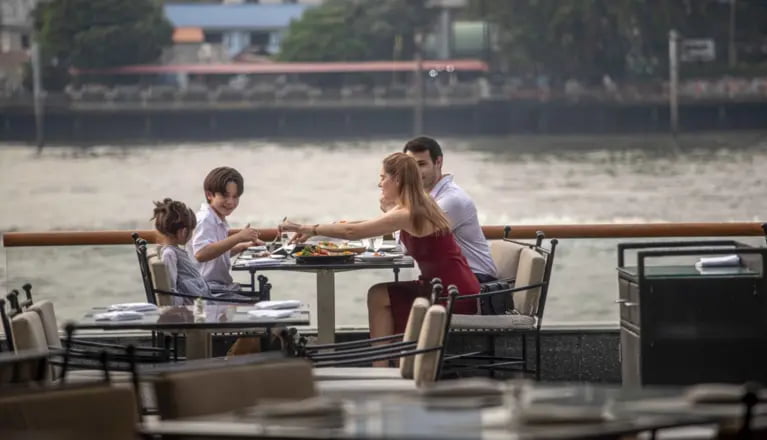 Riverside dining in Bangkok at the River Barge restaurant 