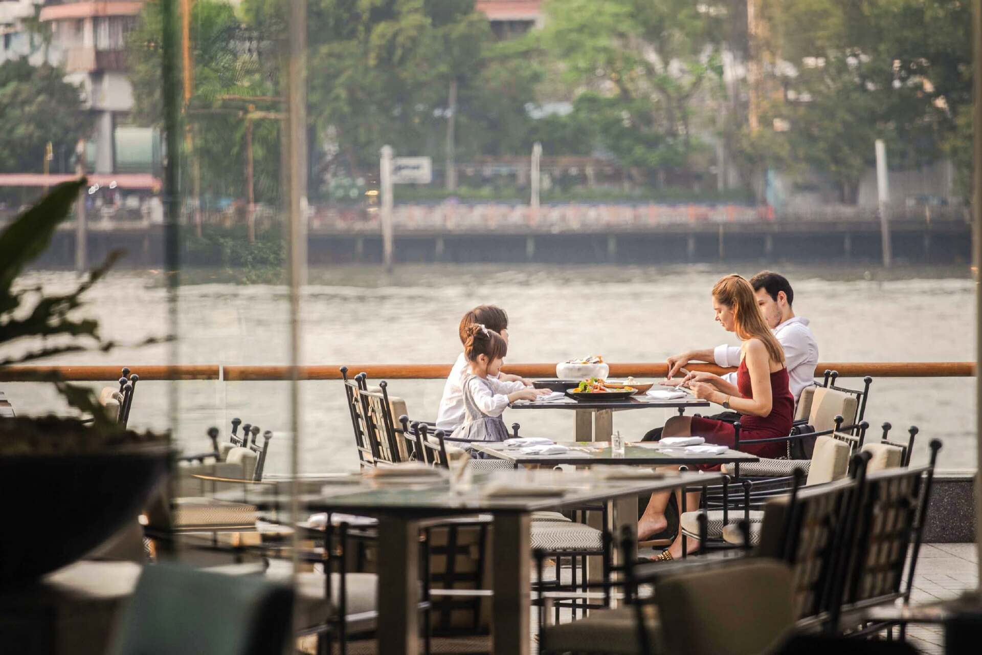 Riverside dining in Bangkok at the River Barge restaurant 