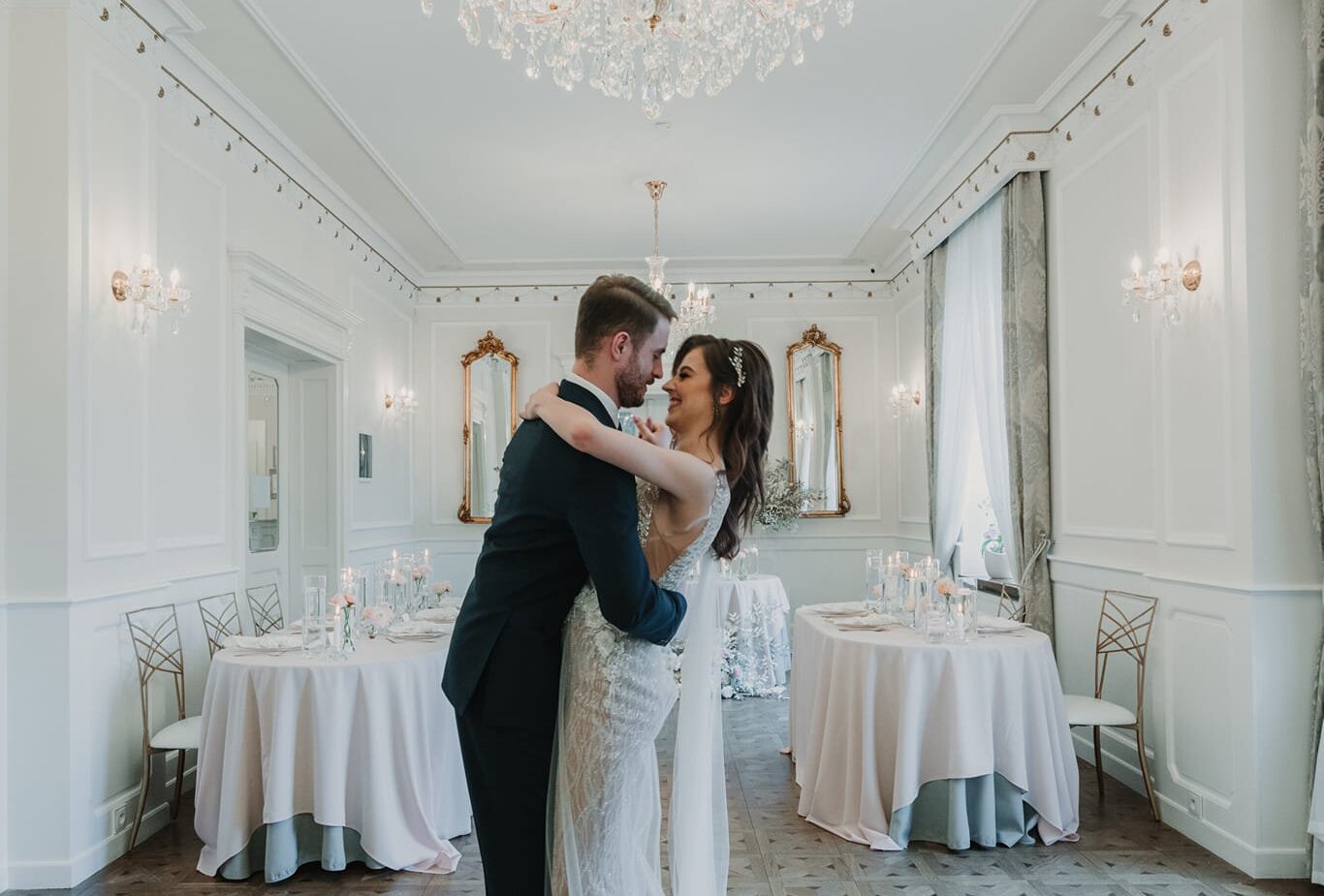 Królewskie wesele w Dworze - Para Młoda w dniu swojego ślubu