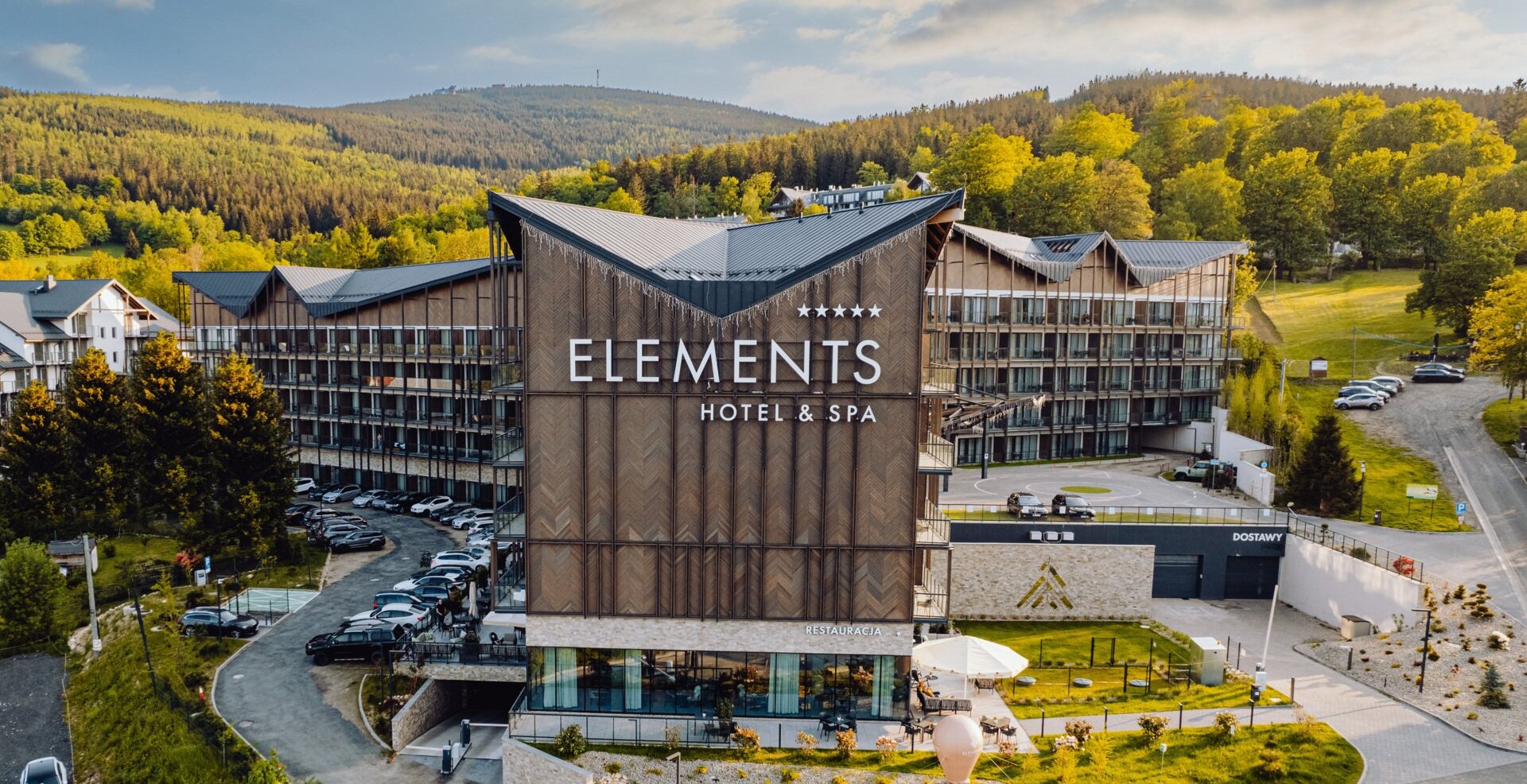 Elements Hotel&SPA front view