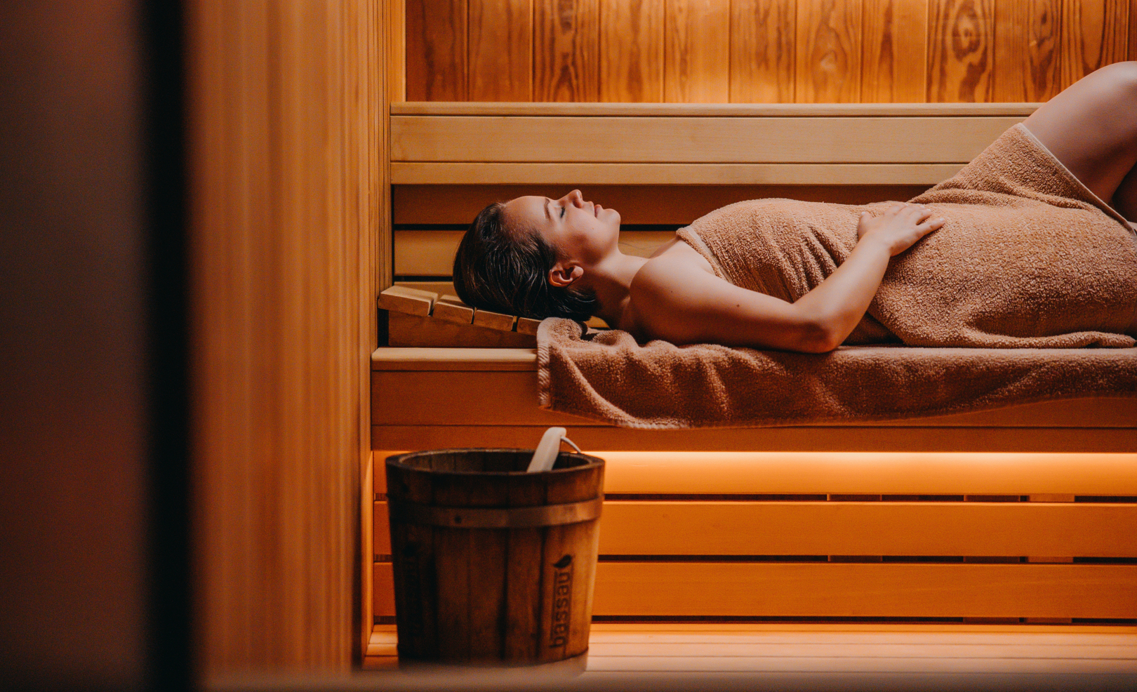 Frau in Sauna