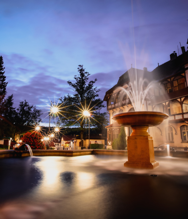Brunnen im Zentrum von Świeradów-Zdrój