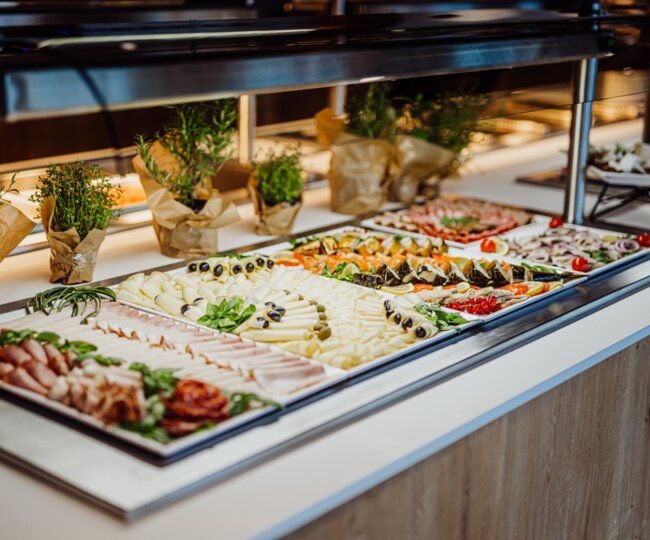 Frühstück im Hotelrestaurant