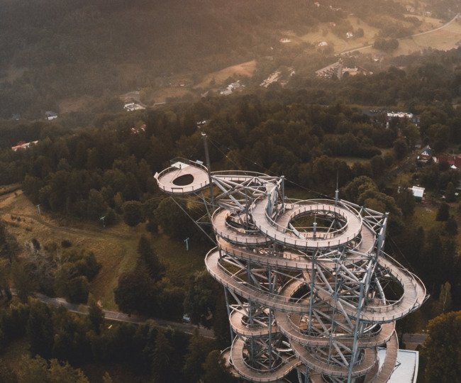 Sky Walk z widokiem na góry