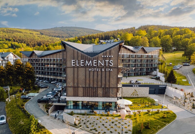 Elements Hotel & SPA front view