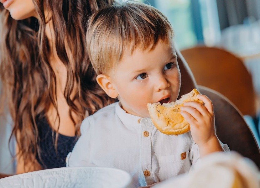 dziecko w restauracji