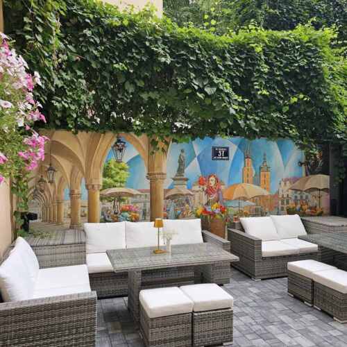 Kolorowy mural na tarasie hotelu 4 gwiazdki Garamond Kraków Stare Miasto