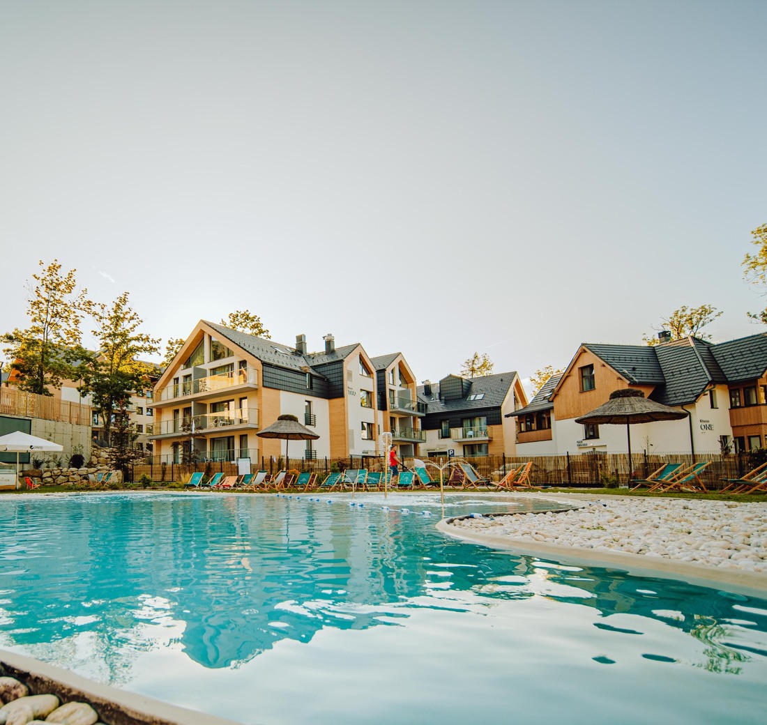Basen zewnętrzny Green Mountain – hotel z basenem w Karpaczu.