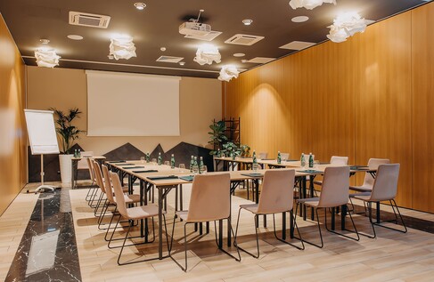Sala na spotkania biznesowe w Green Mountain – hotel konferencyjny w Karpaczu.
