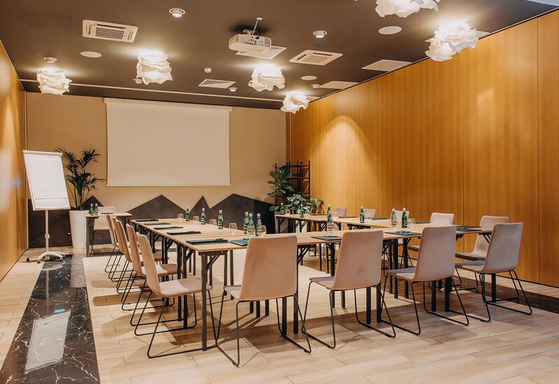 Sala na spotkania biznesowe w Green Mountain – hotel konferencyjny w Karpaczu.