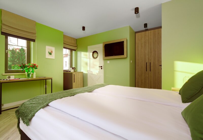 kamienica portowa mikołajki pokój