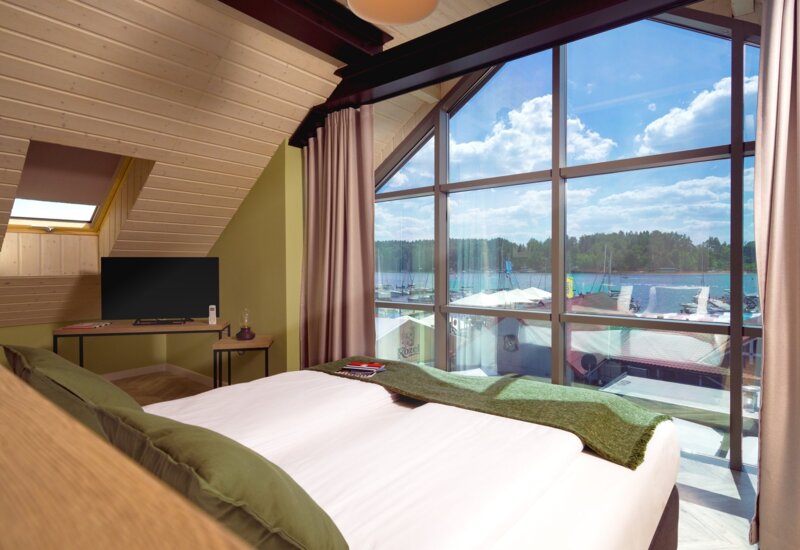 kamienica portowa mikołajki pokój