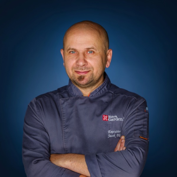 Zdjęcie szefa kuchni Jacka Filipczyka