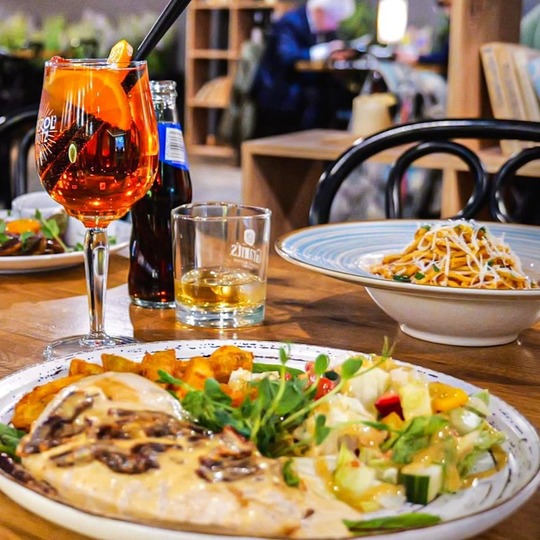 Polish and European cuisine dishes served in the hotel restaurant