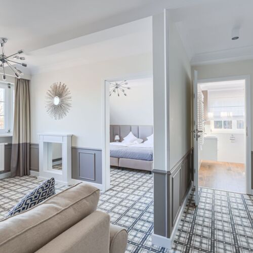 Apartament hotelowy z osobną sypialnią i salonem