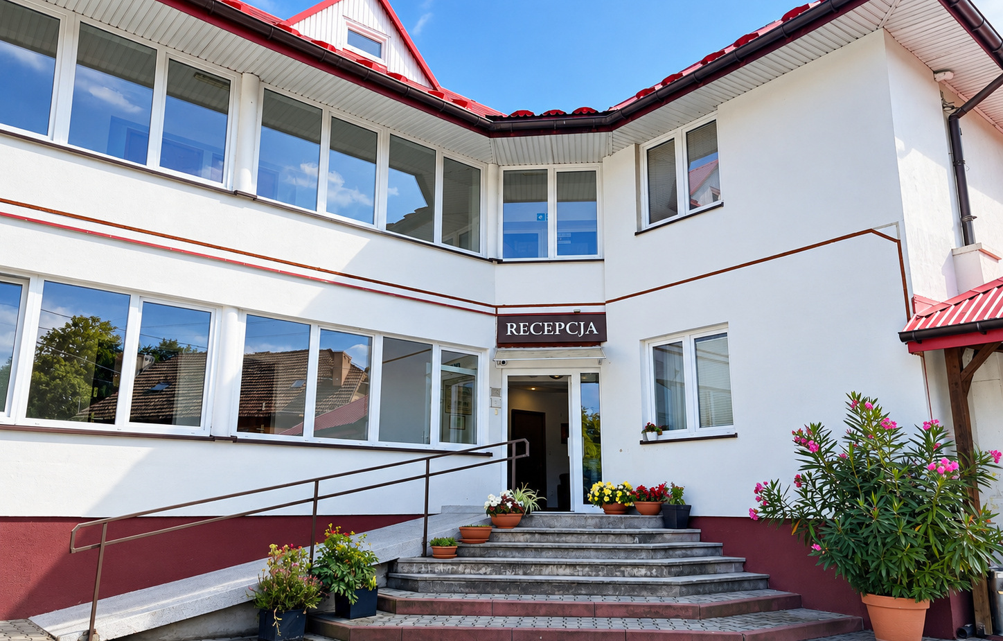 Wejście do Hotelu Górsko w Wieliczce.