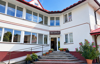 Wejście do Hotelu Górsko w Wieliczce