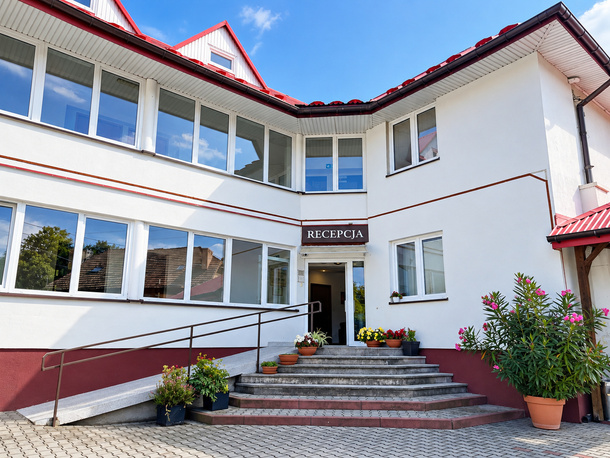 Wejście do Hotelu Górsko w Wieliczce.