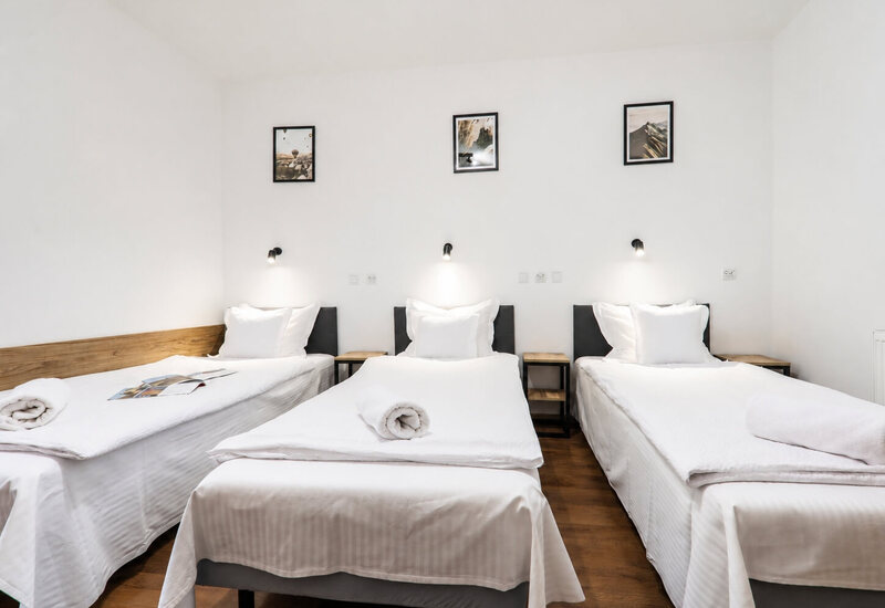 Pokój trzyosobowy w Hotelu Górsko – widok wnętrza